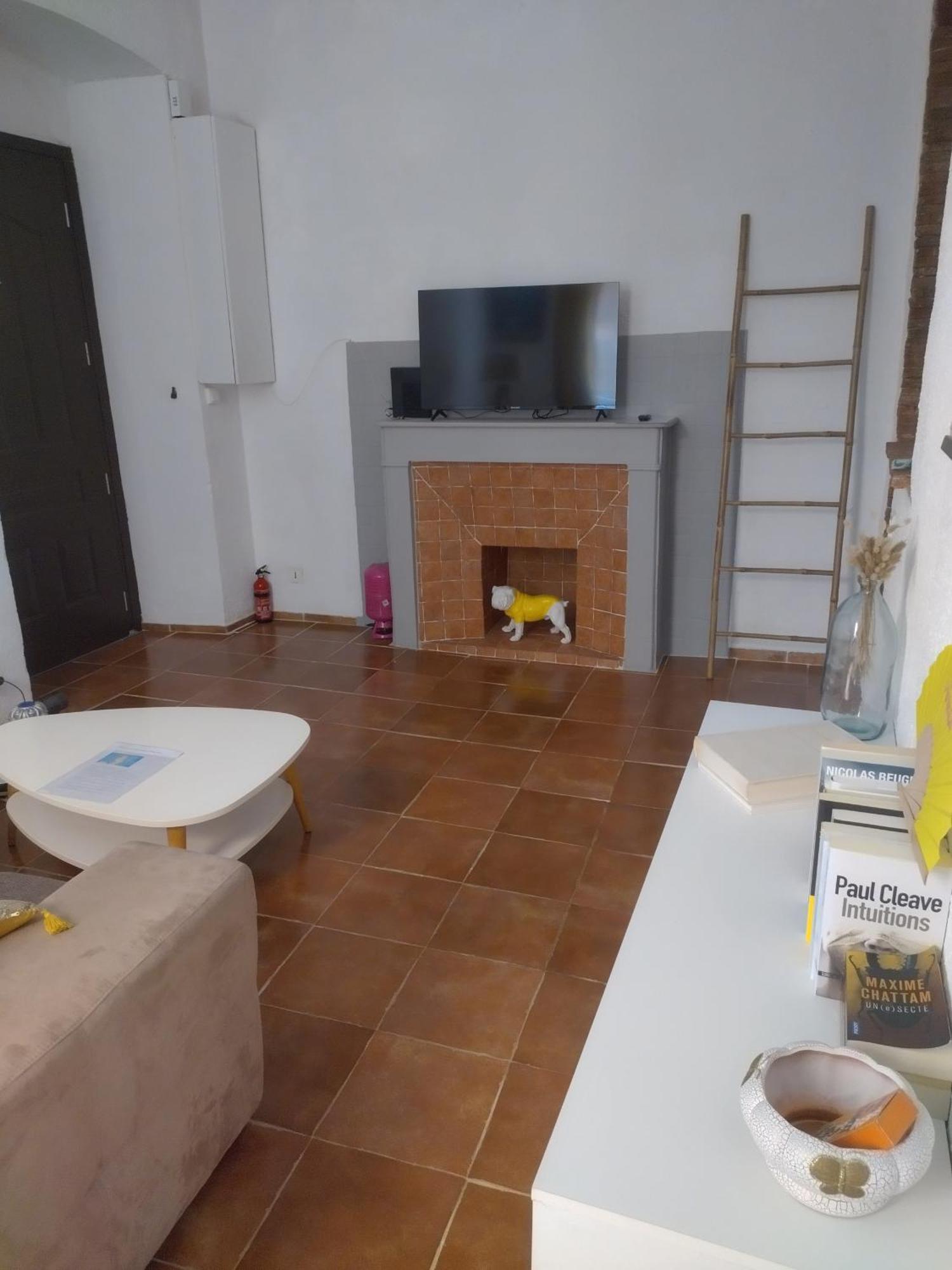 Appartement Meuble En Plein Centre De Bastia Bastia  Exterior foto